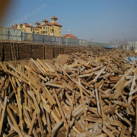 回收建筑木方 废旧建筑木方回收 工地废旧模板回收 益众 回收工地废旧模板木方