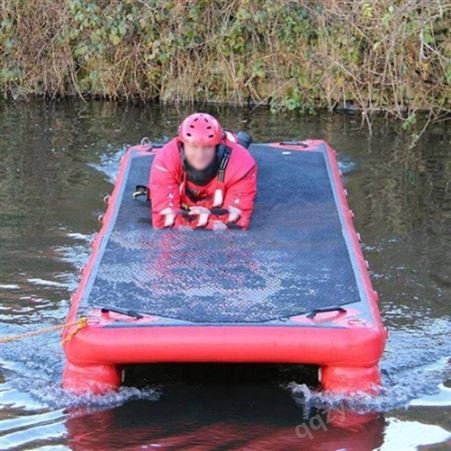可折叠水上救援浮桥沼泽地气式救援浮板消防应急救援充气平台